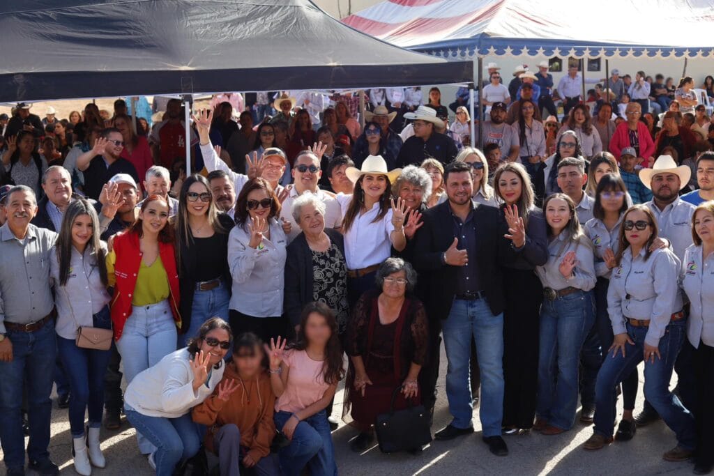 Andrea Chávez cumple compromiso en Namiquipa entrega ambulancia nueva y anuncia plan integral de salud