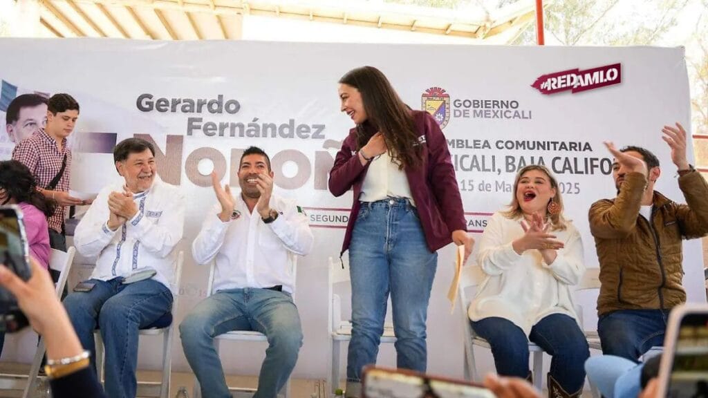 Fernández Noroña y Julieta Ramírez en Mexicali Resistencia y Transformación