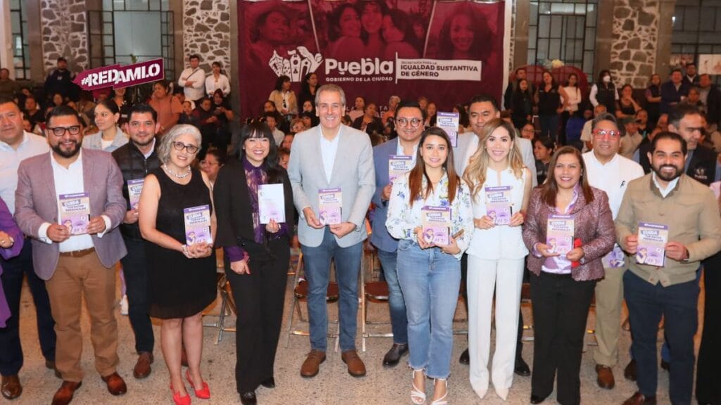 Puebla lanza Guía de Protección de Datos para prevenir violencia digital