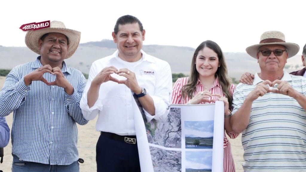 Primeros pies de casa para cuerpos de seguridad en Puebla