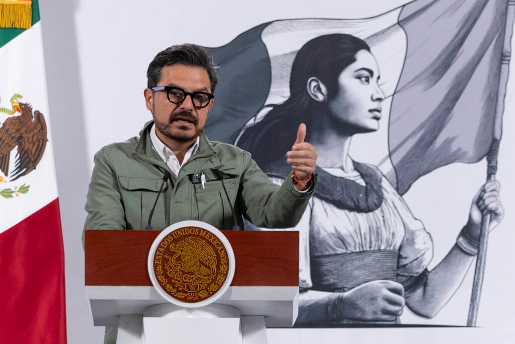  Zoé Robledo, titular del IMSS