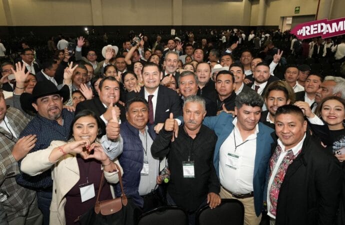 Pepe Chedraui refuerza compromiso con Puebla en histórico Encuentro Nacional Municipal