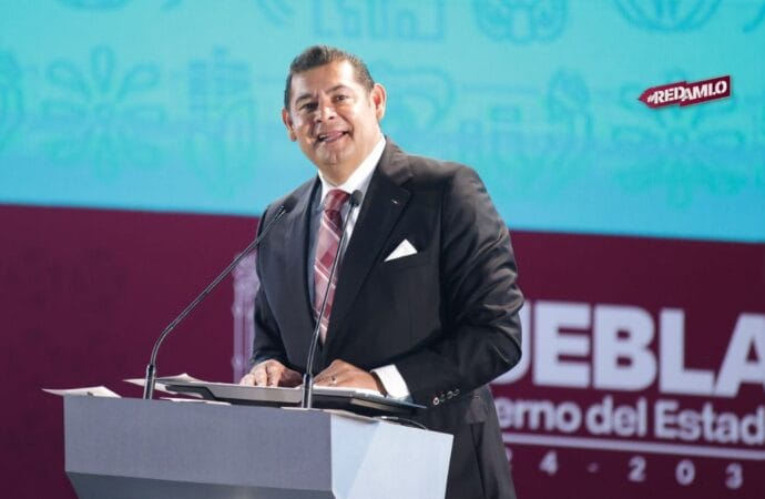 Armenta rinde informe de 100 días con grandes logros