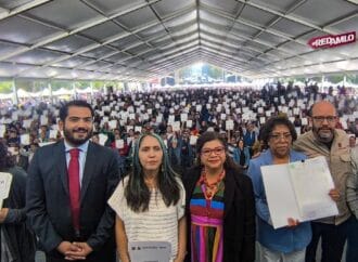 Clara Brugada entrega 6 mil créditos de vivienda en CDMX