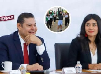 “La Bonita” Sánchez motiva a 2 mil estudiantes con clase masiva de boxeo en Puebla