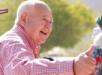 Víctor Castro se compromete a no endeudar a Baja California Sur