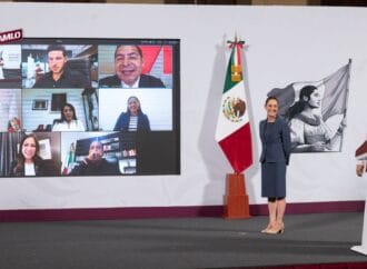Alejandro Armenta presenta resultados de apoyos a mujeres en mañanera
