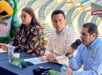 Firman convenio Pericos de Puebla y OOSL para fomentar reciclaje y deporte
