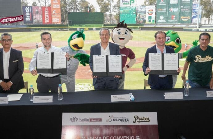 IMDP y Club Pericos firman convenio para fomentar el deporte en Puebla