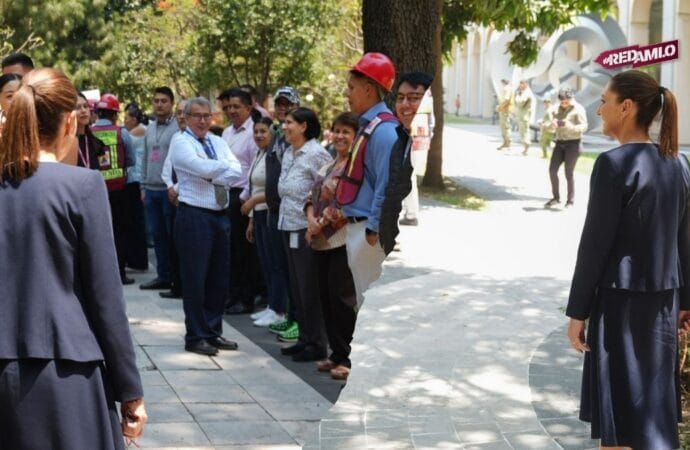 La presidenta participa en el Simulacro Nacional 2025 desde Palacio Nacional