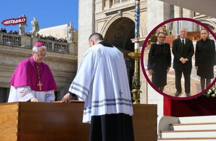 Rosa Icela Rodríguez rinde homenaje al Papa Francisco en el Vaticano